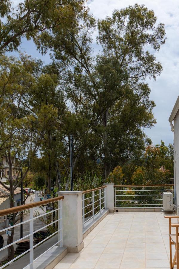 Konstantino'S Corfu Marina View Apartment Kontokali Exterior photo